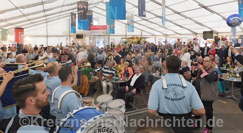 Jahrmarkt KH 2017 Eröffnung Zelt